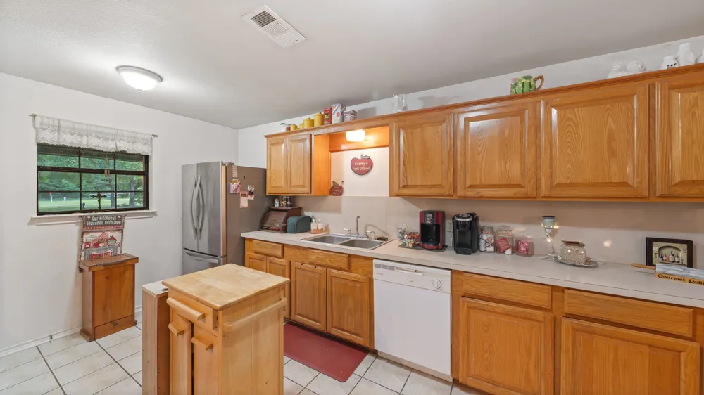19531 COUNTY ROAD 4056 Kemp, TX 75143