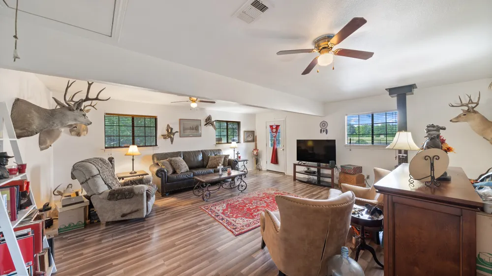 19531 COUNTY ROAD 4056 Kemp, TX 75143