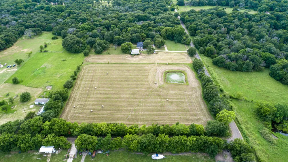 19531 COUNTY ROAD 4056 Kemp, TX 75143
