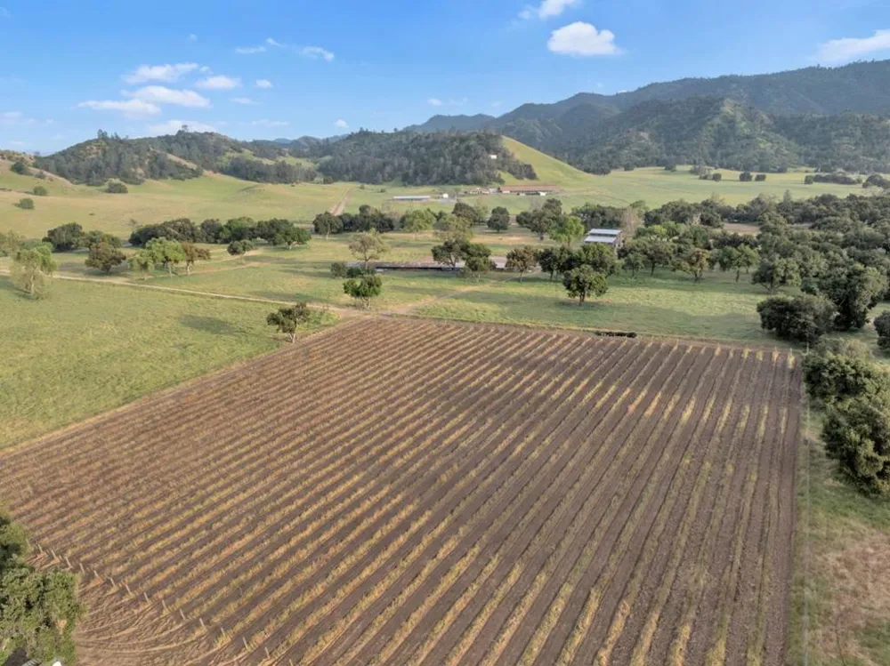 770 Limekiln Road Hollister, CA 95023