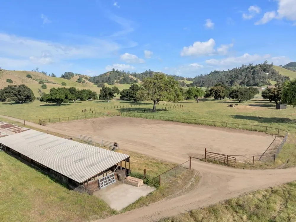 770 Limekiln Road Hollister, CA 95023