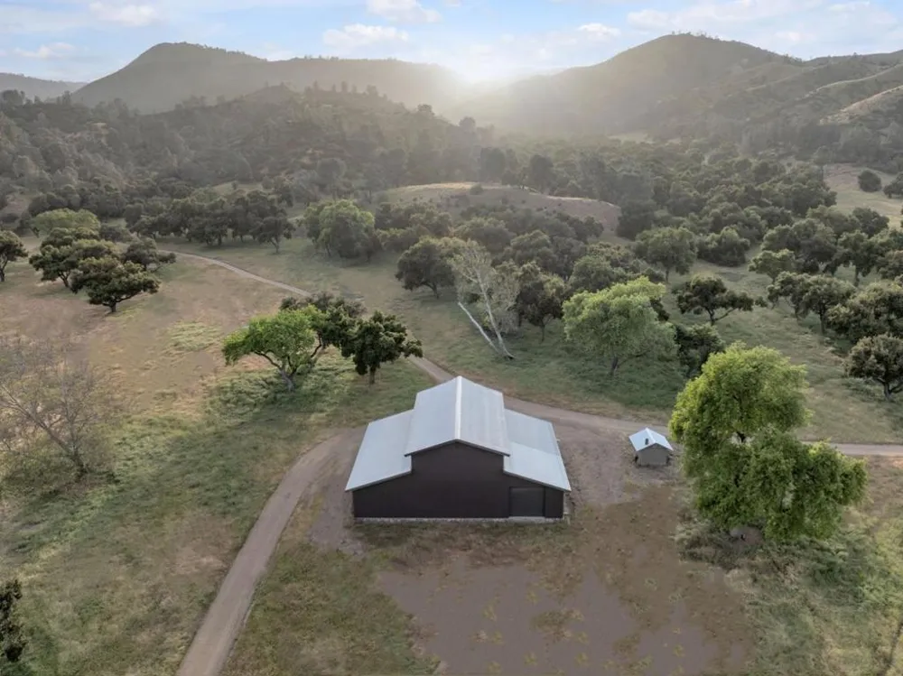 770 Limekiln Road Hollister, CA 95023