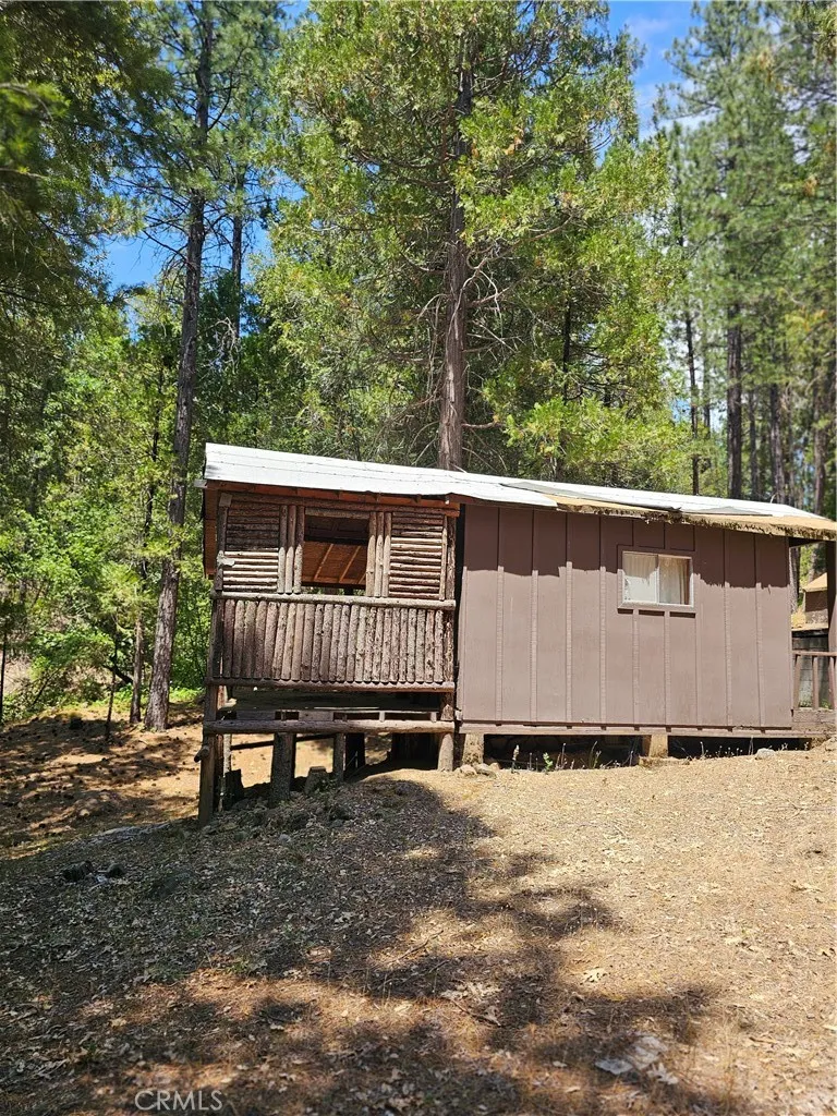 15824 Valhalla Drive Oak Run, CA 96069