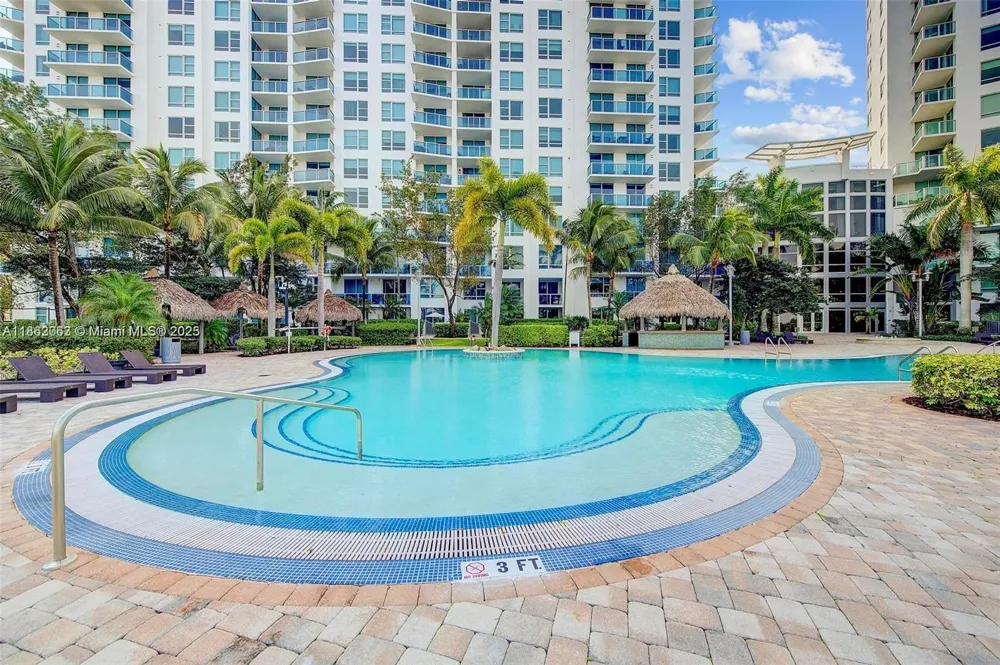 2681 Flamingo Rd #1201S Sunrise, FL 33323