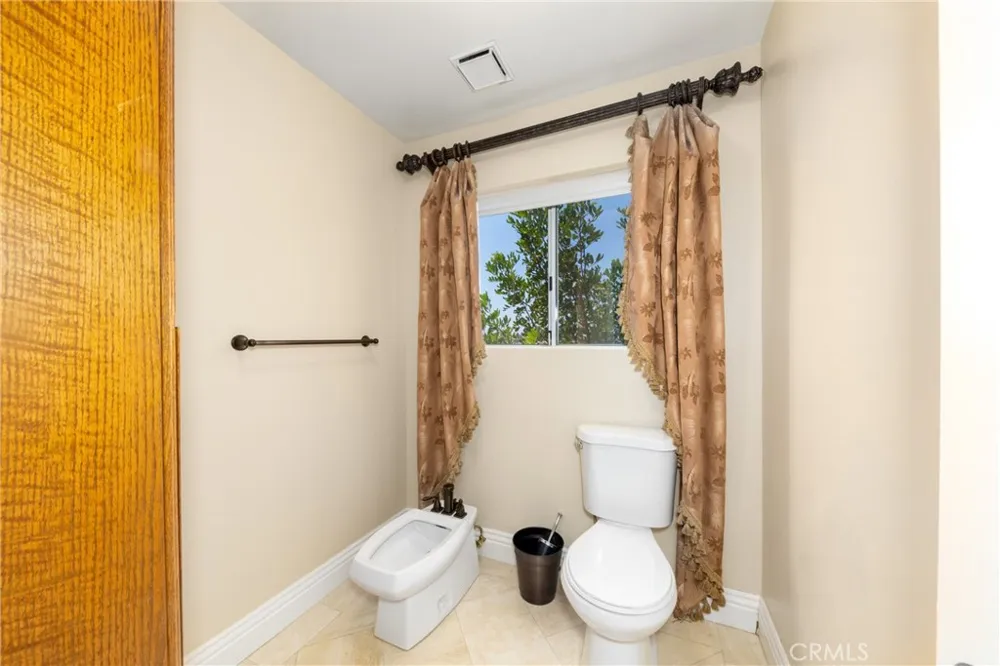 7007 Golden Vale Drive Riverside, CA 92506
