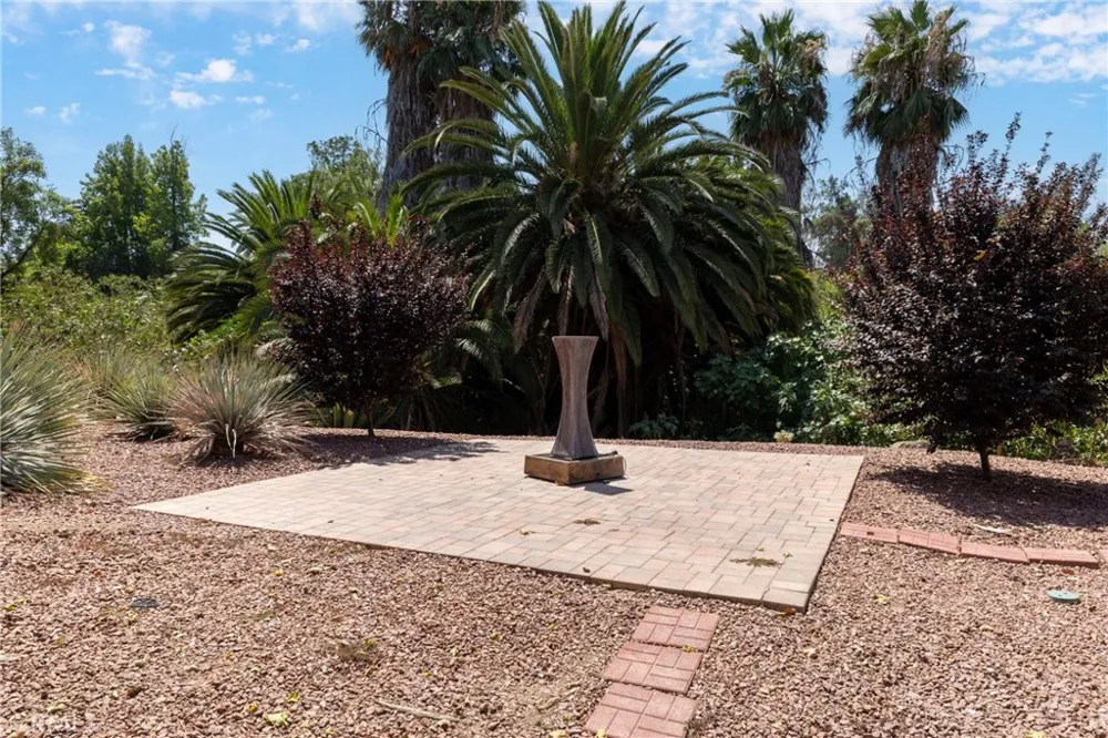 7007 Golden Vale Drive Riverside, CA 92506