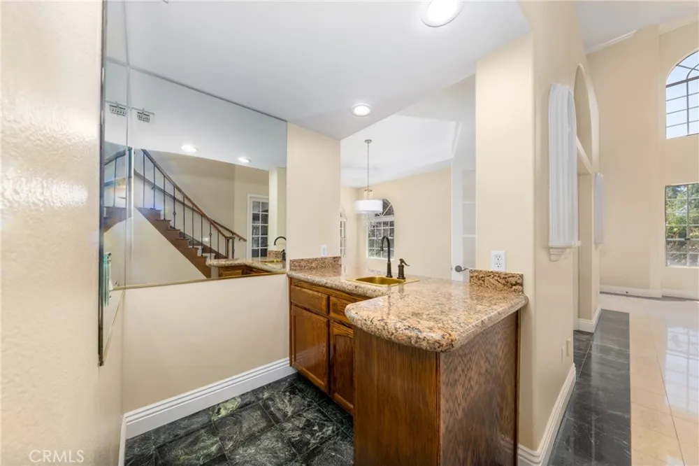 7007 Golden Vale Drive Riverside, CA 92506