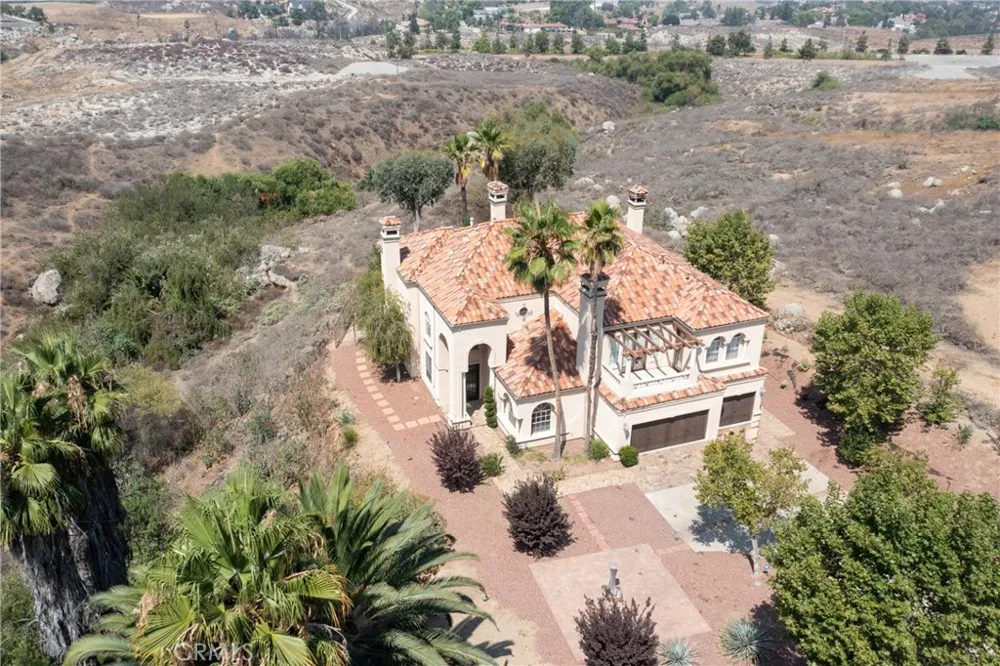 7007 Golden Vale Drive Riverside, CA 92506
