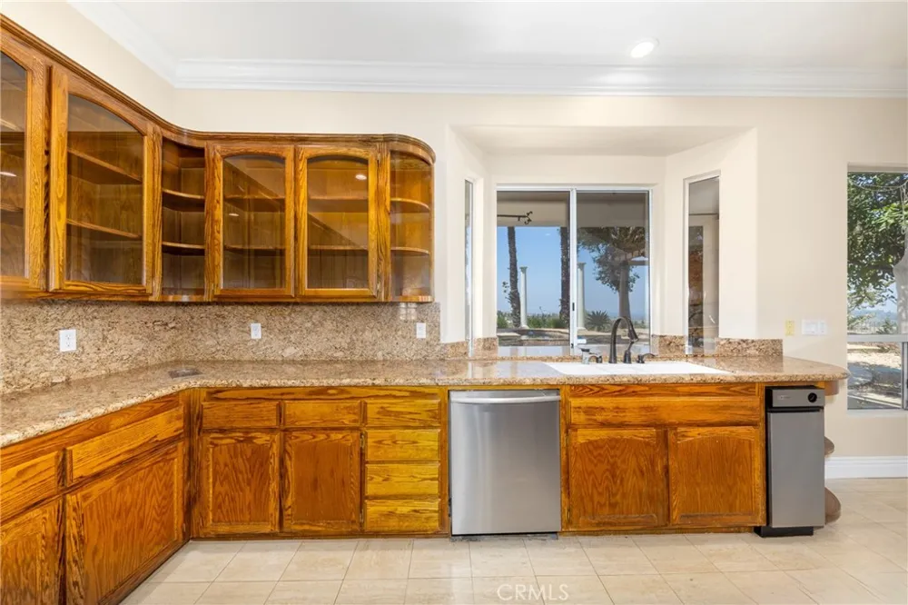 7007 Golden Vale Drive Riverside, CA 92506