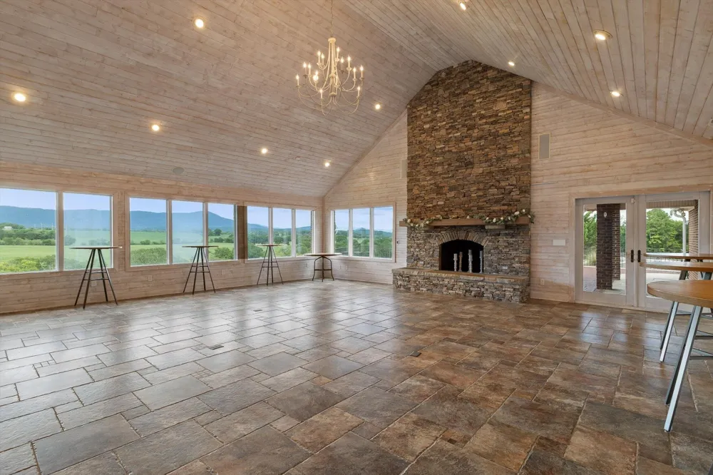 1020 Thomas Road Benton, TN 37307