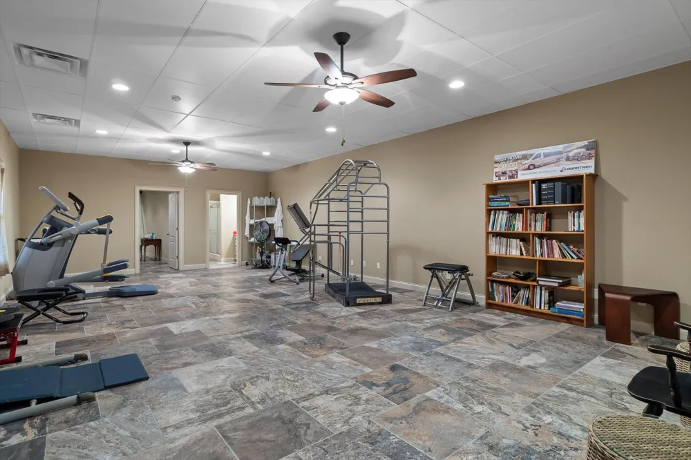 1020 Thomas Road Benton, TN 37307
