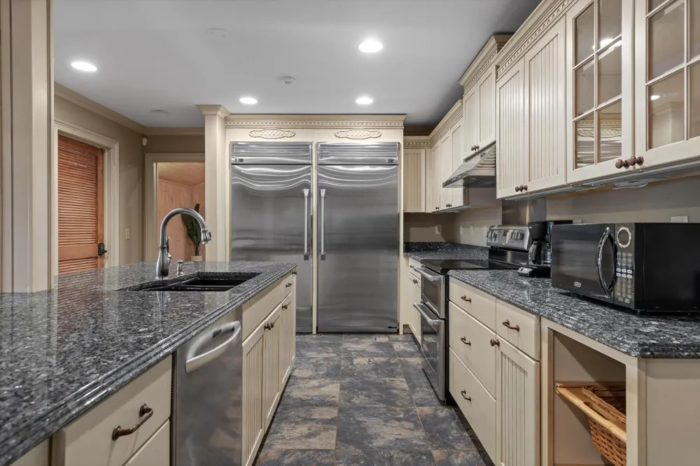 1020 Thomas Road Benton, TN 37307