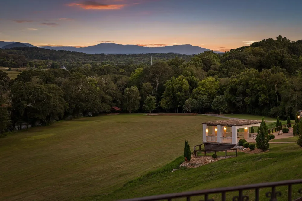 1020 Thomas Road Benton, TN 37307
