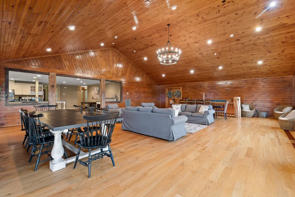 1020 Thomas Road Benton, TN 37307