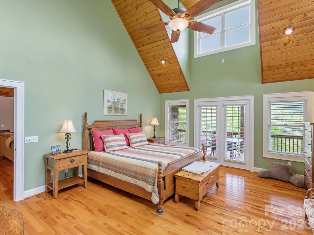 370 Appaloosa Trail Burnsville, NC 28714