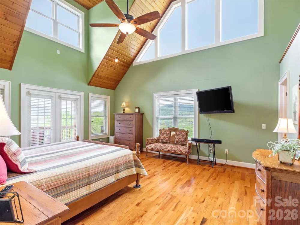 370 Appaloosa Trail Burnsville, NC 28714