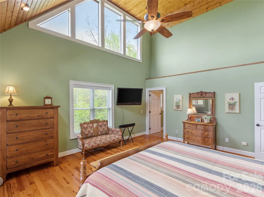 370 Appaloosa Trail Burnsville, NC 28714