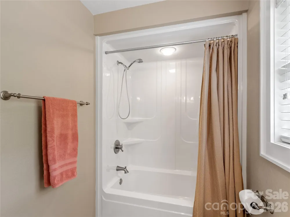 370 Appaloosa Trail Burnsville, NC 28714
