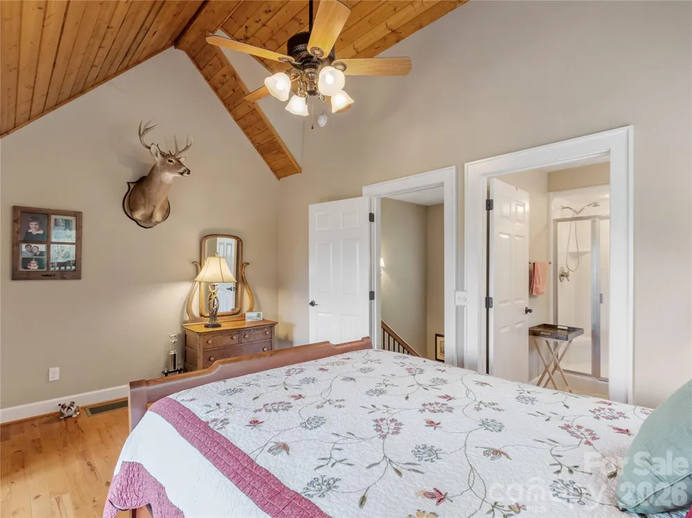 370 Appaloosa Trail Burnsville, NC 28714