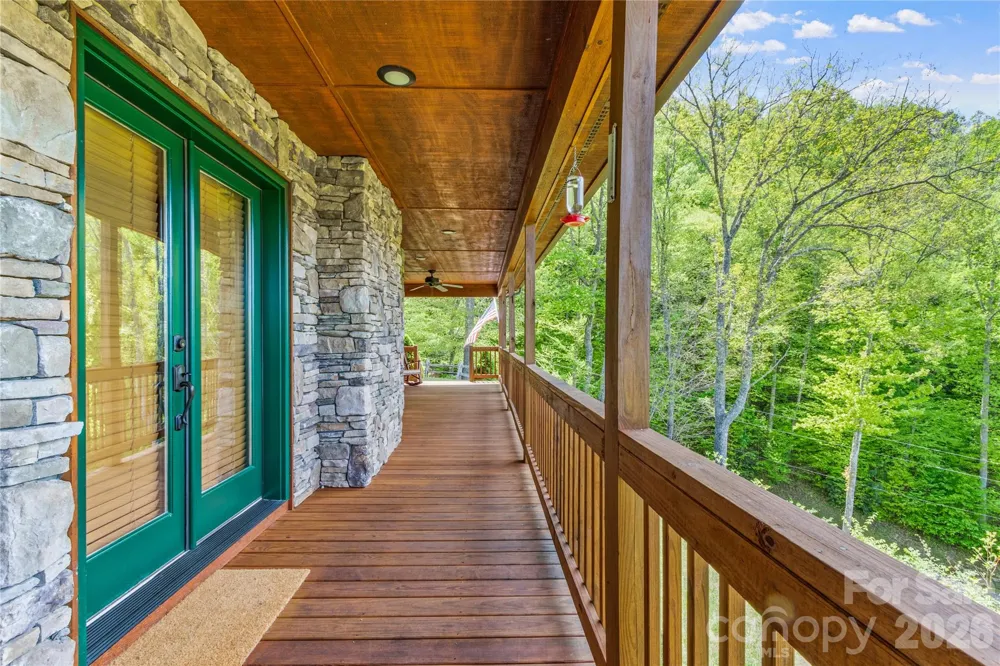 370 Appaloosa Trail Burnsville, NC 28714