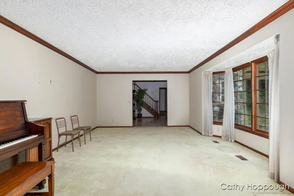 735 Prairie Creek Road Ionia, MI 48846