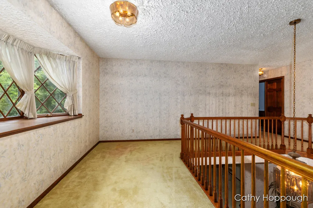 735 Prairie Creek Road Ionia, MI 48846