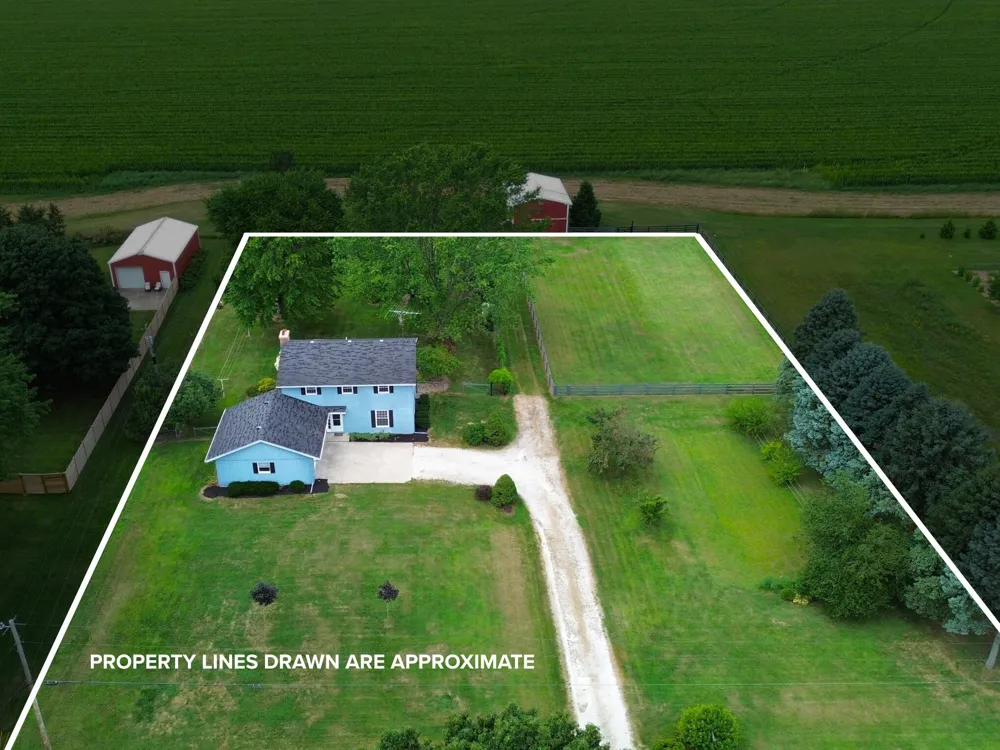 67234 Blue School Rd Road Constantine, MI 49042