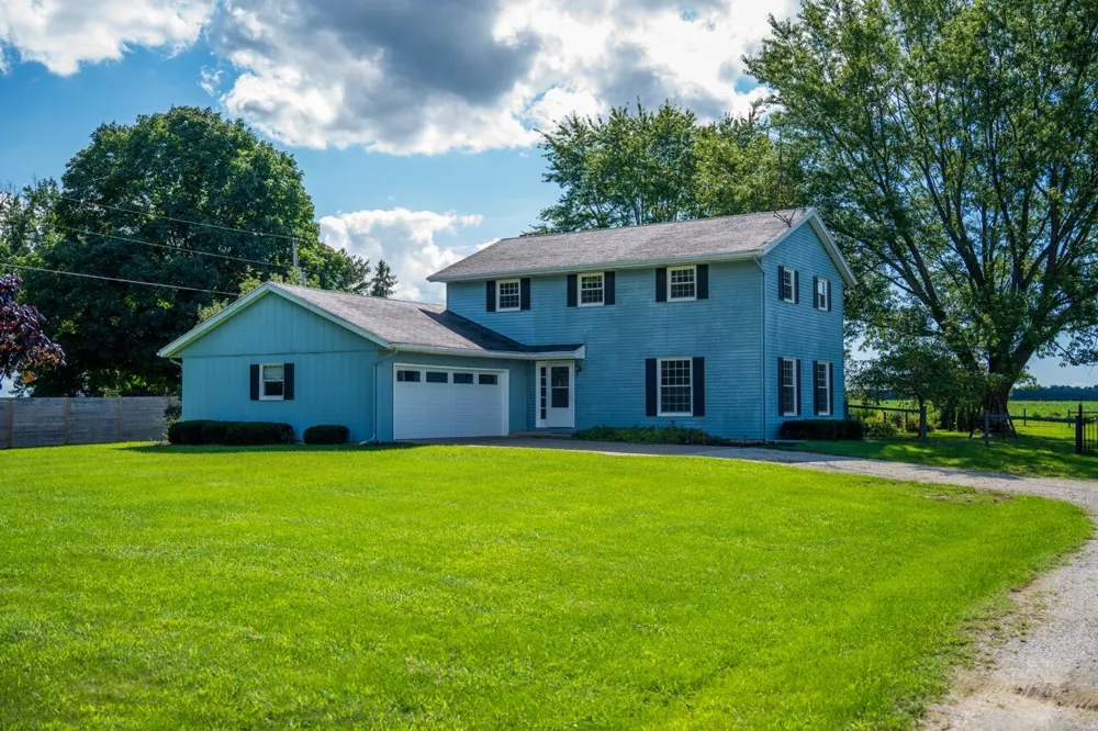 67234 Blue School Rd Road Constantine, MI 49042