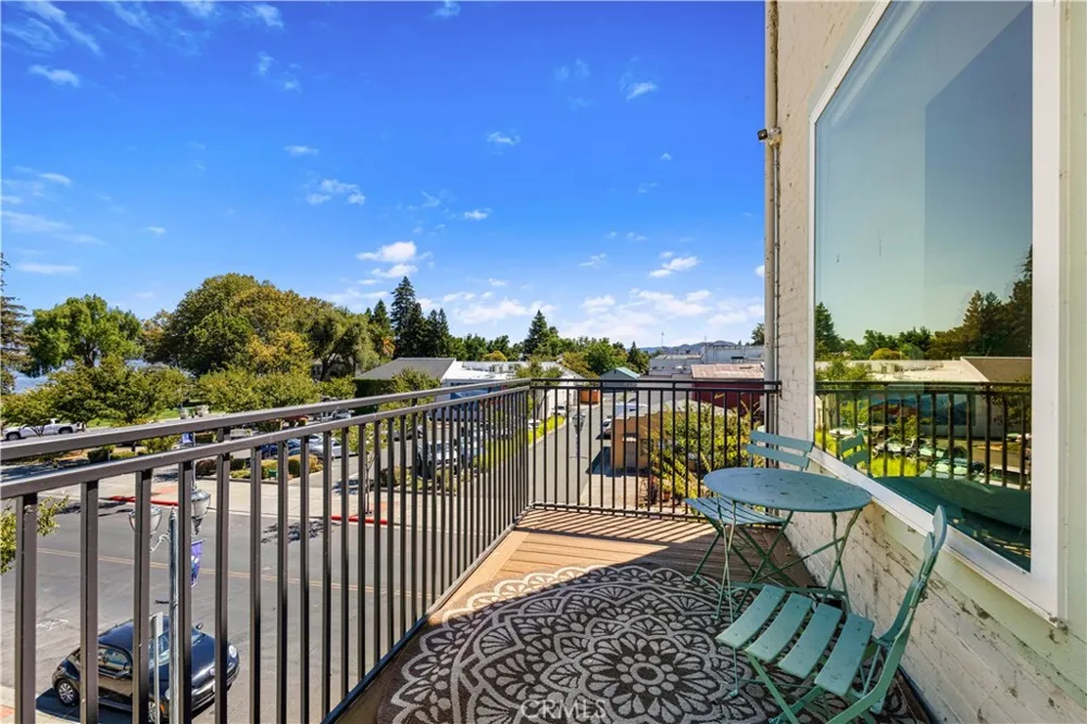 302 Main Street Lakeport, CA 95453
