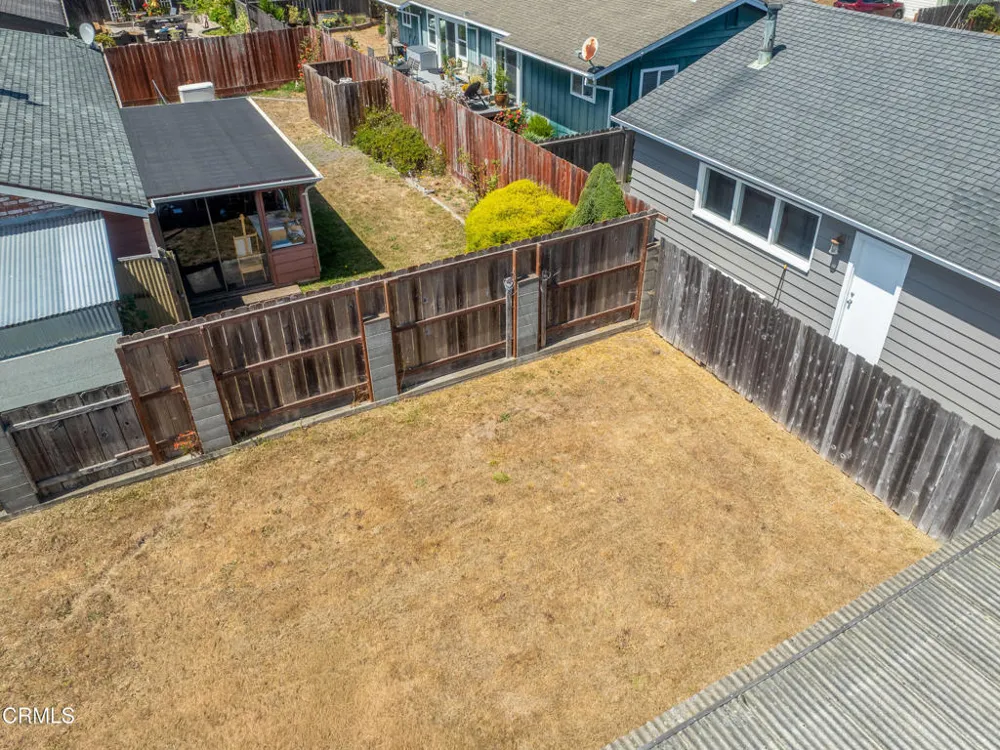 215 S Sanderson Way Fort Bragg, CA 95437