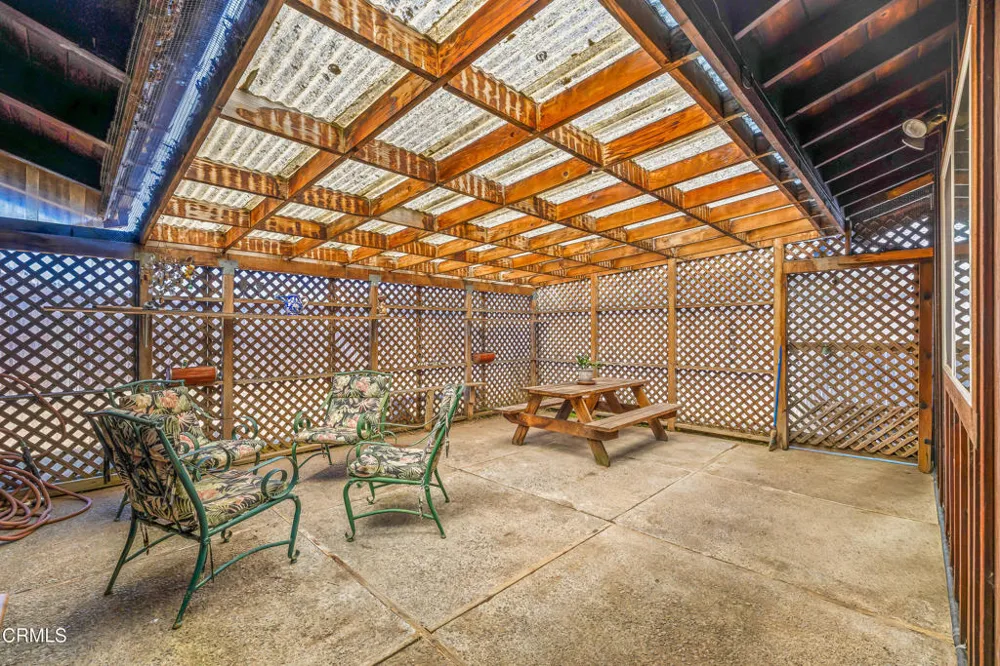 215 S Sanderson Way Fort Bragg, CA 95437