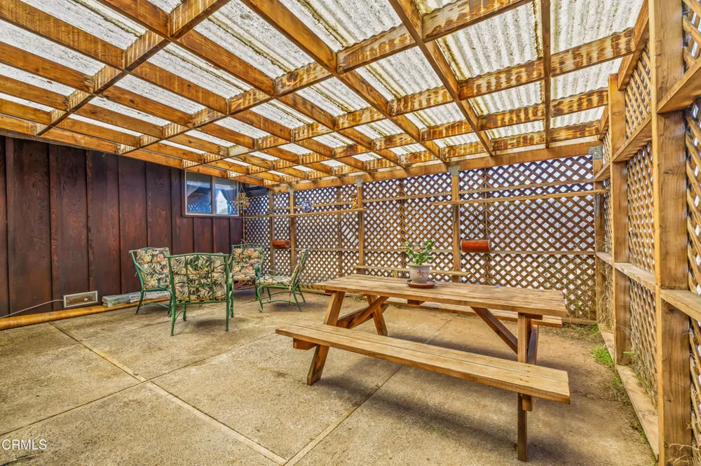 215 S Sanderson Way Fort Bragg, CA 95437