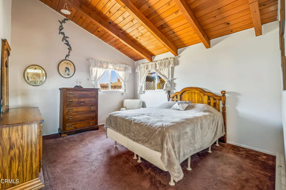215 S Sanderson Way Fort Bragg, CA 95437