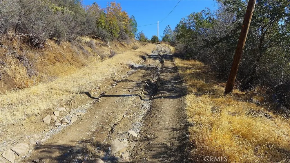 Crestline Drive Round Mountain, CA 96084