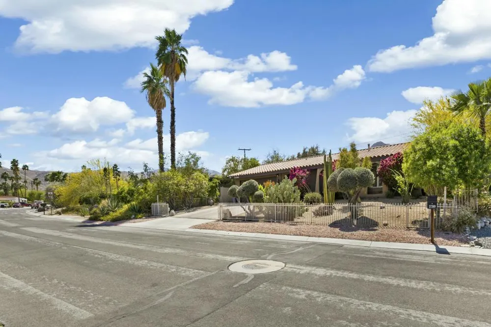37369 Bankside Drive Cathedral City, CA 92234