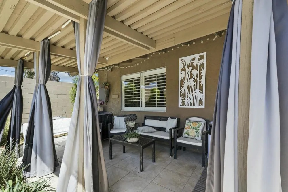 37369 Bankside Drive Cathedral City, CA 92234
