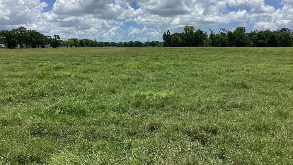 County Road 30s Angleton, TX 77515