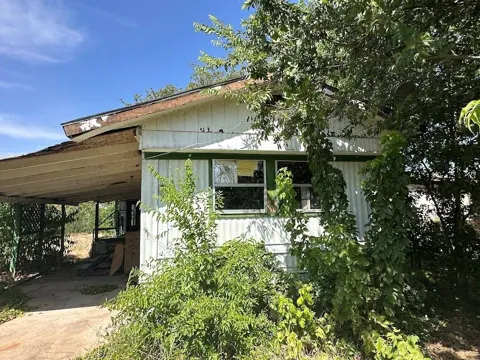 5526 Lake View Drive