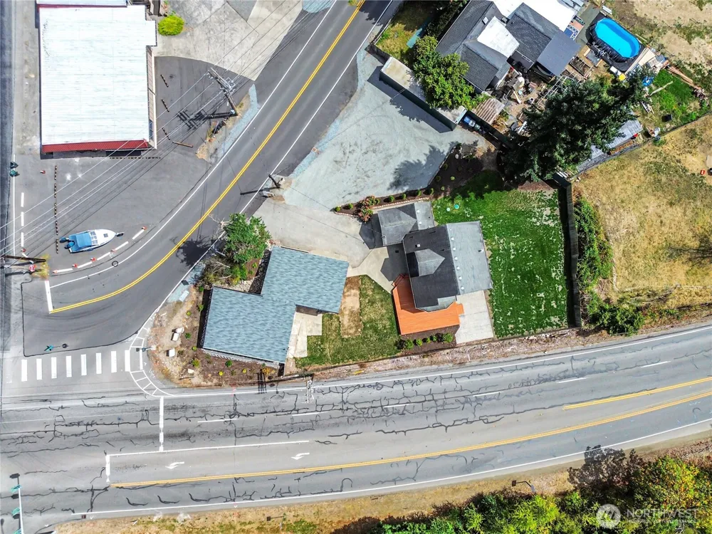 3618 Chrisella Road E Edgewood, WA 98372
