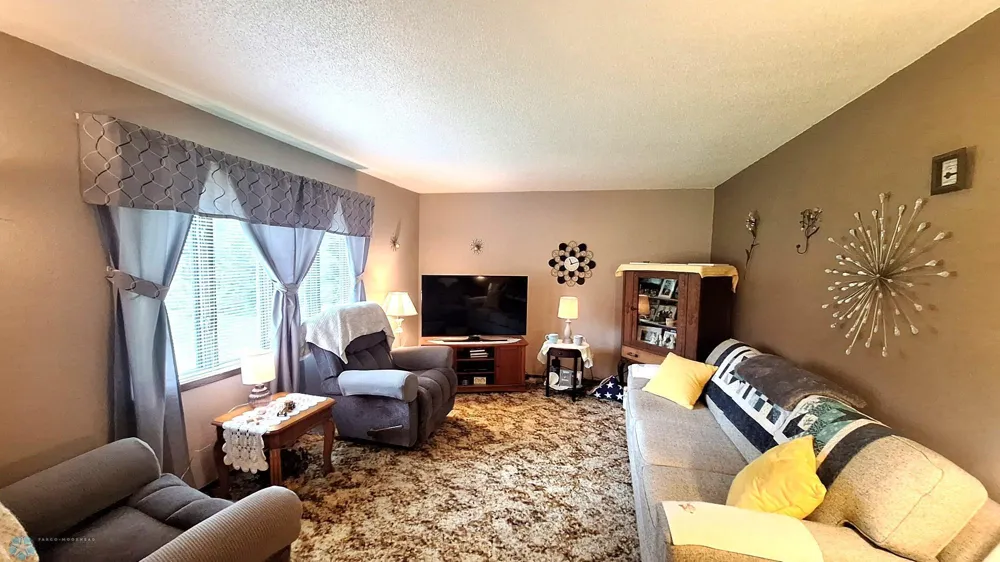9749 134th Avenue NE Cavalier, ND 58220