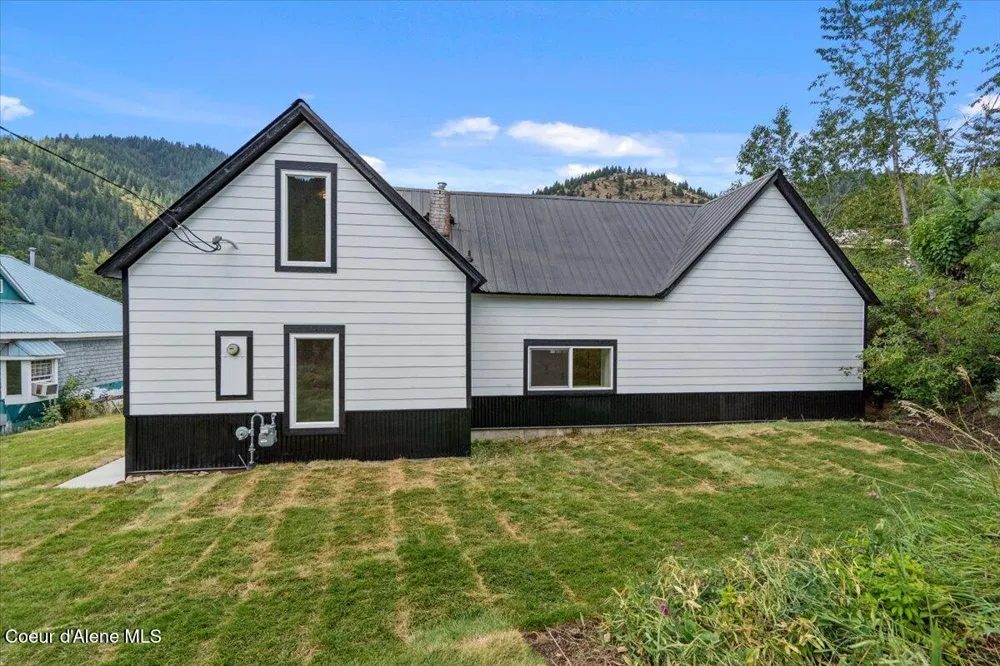 326 Park Street Mullan, ID 83846