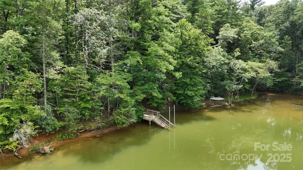 1559 Old Hwy 10 Road E Marion, NC 28752