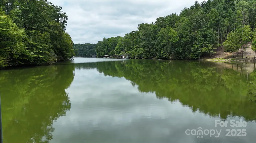 1559 Old Hwy 10 Road E Marion, NC 28752
