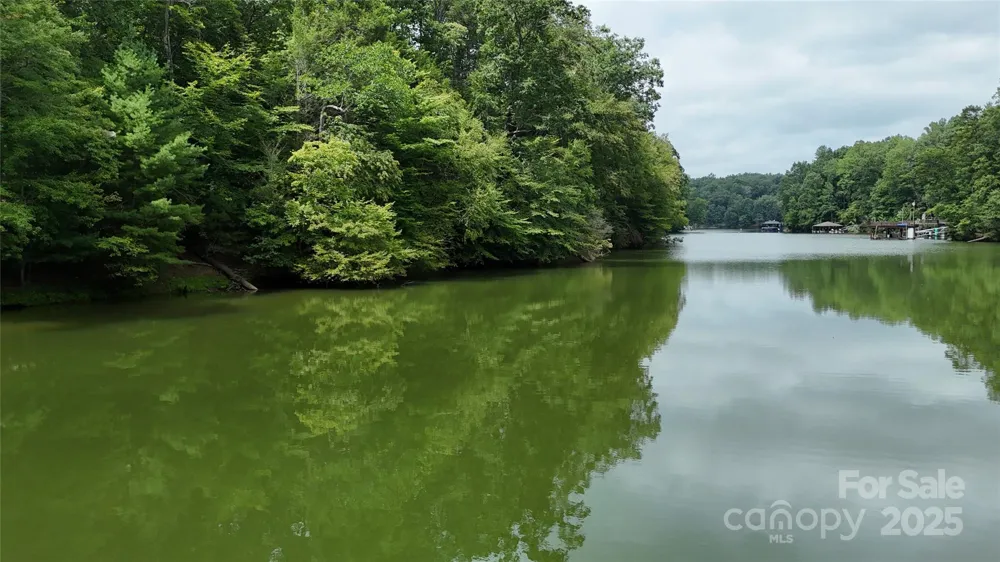 1559 Old Hwy 10 Road E Marion, NC 28752