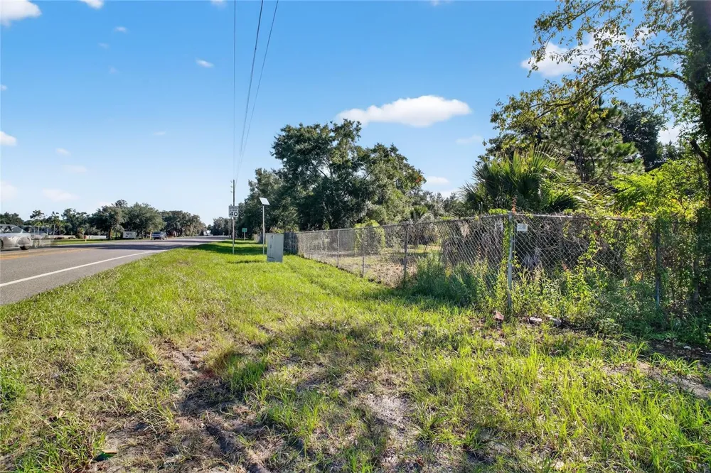 42012 STATE ROAD 19 Altoona, FL 32702