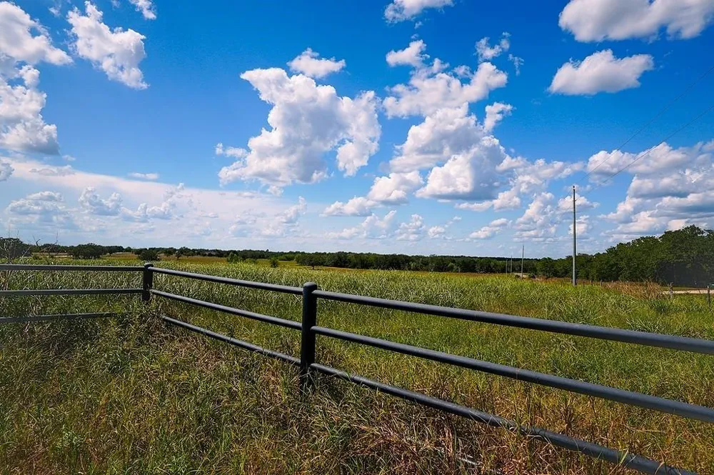 4810 Burke Road Flatonia, TX 78941