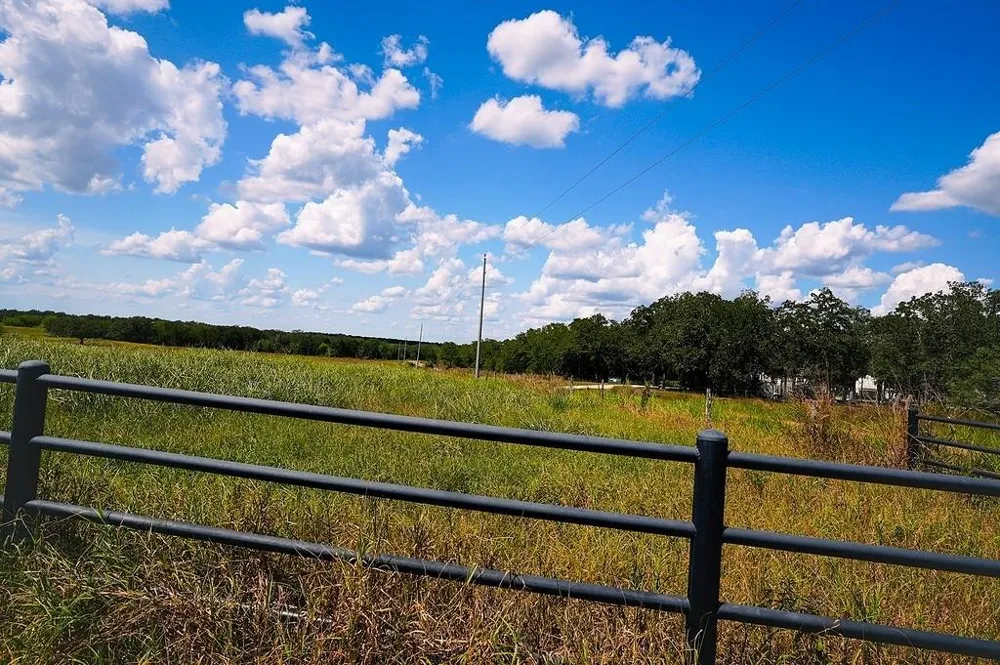 4810 Burke Road Flatonia, TX 78941