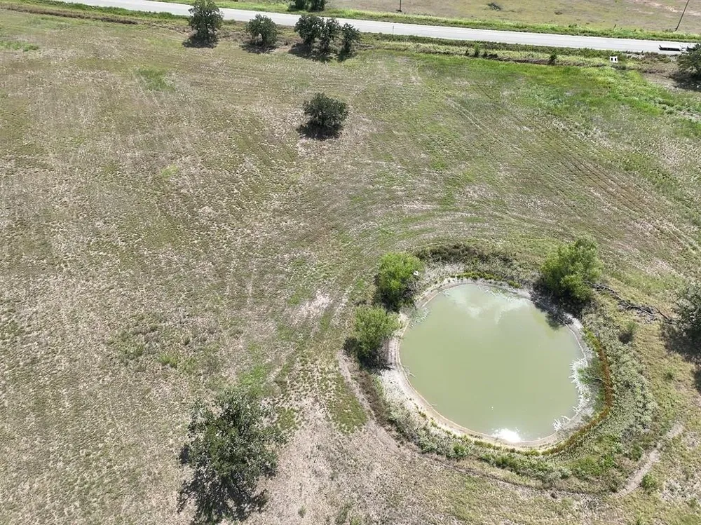 4810 Burke Road Flatonia, TX 78941