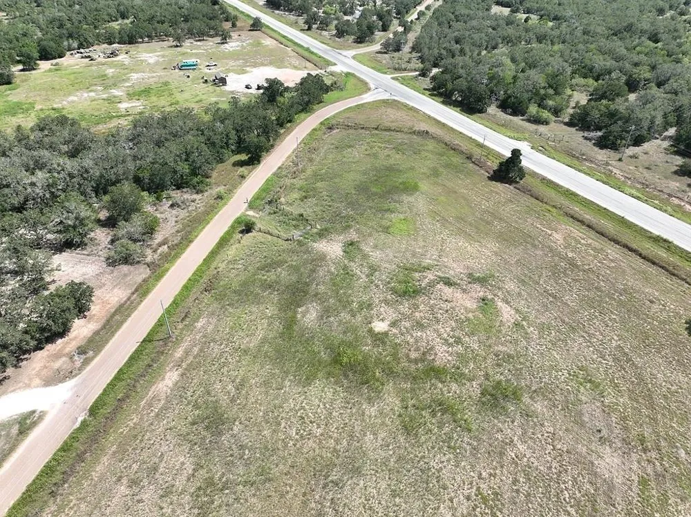 4810 Burke Road Flatonia, TX 78941