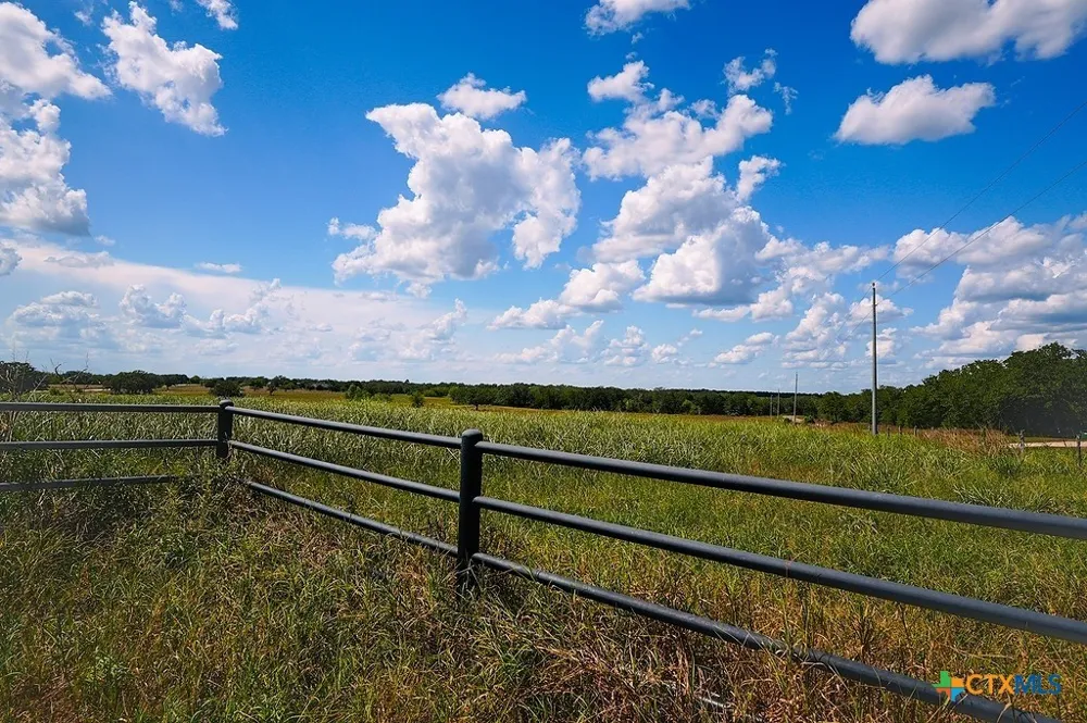 4810 Burke Road Flatonia, TX 78941